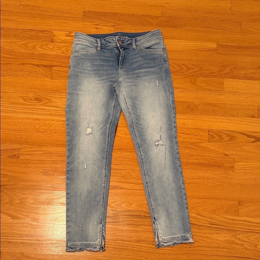 White House Black Market light wash jeans